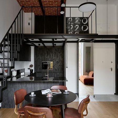 Loft Industrialny Przy Bulwarze Staromiejskim Apartment วรอตซวาฟ ภายนอก รูปภาพ